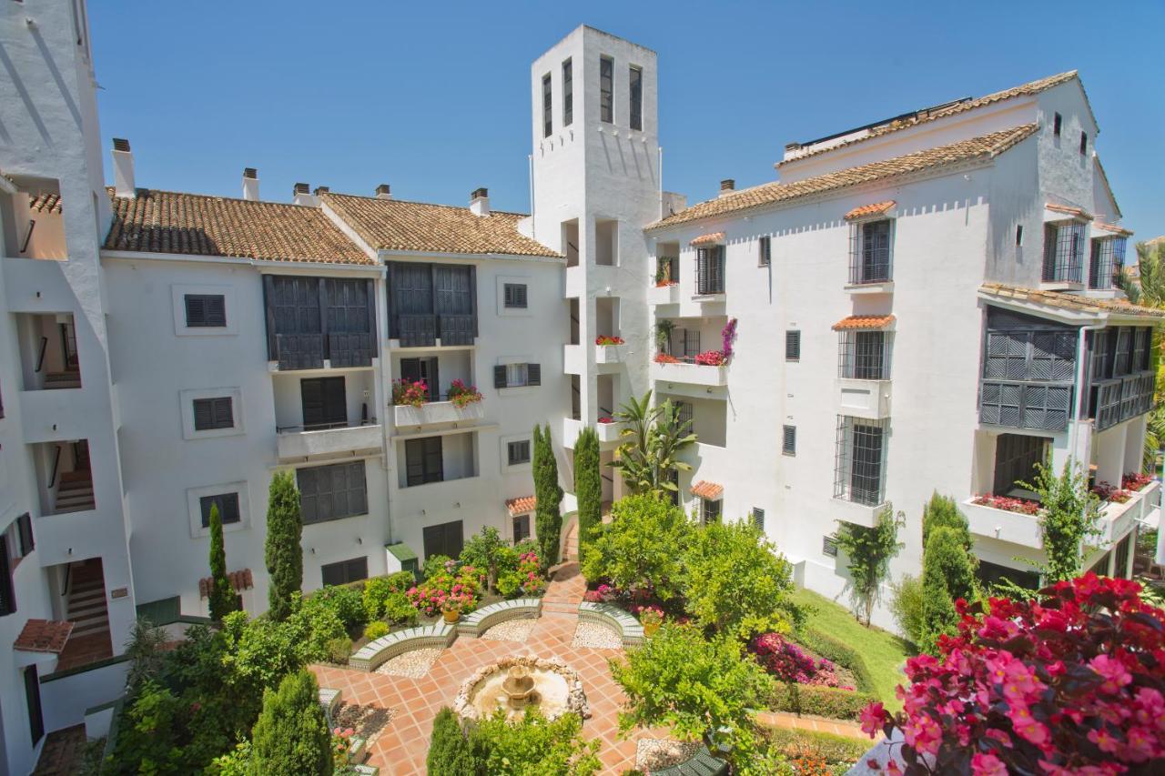 Beachfront Luxury Complex With Tropical Gardens & Pools Marbella Exteriér fotografie