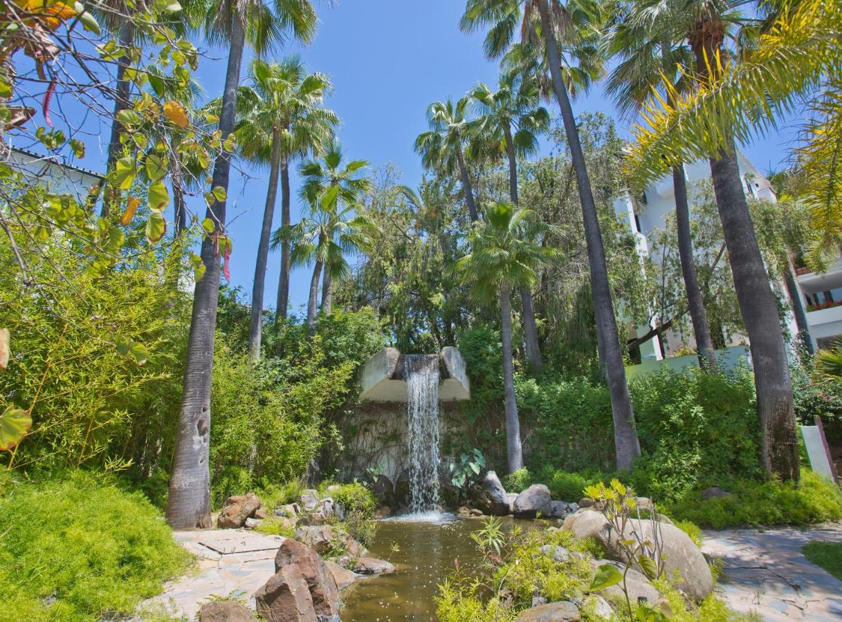 Beachfront Luxury Complex With Tropical Gardens & Pools Marbella Exteriér fotografie